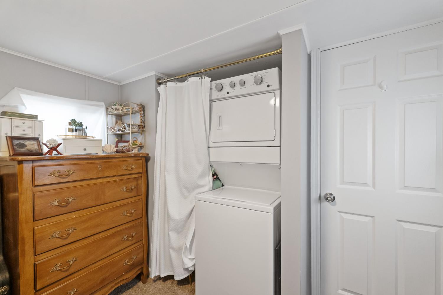 1941 N Golden State Blvd #50, Fresno, CA 93705