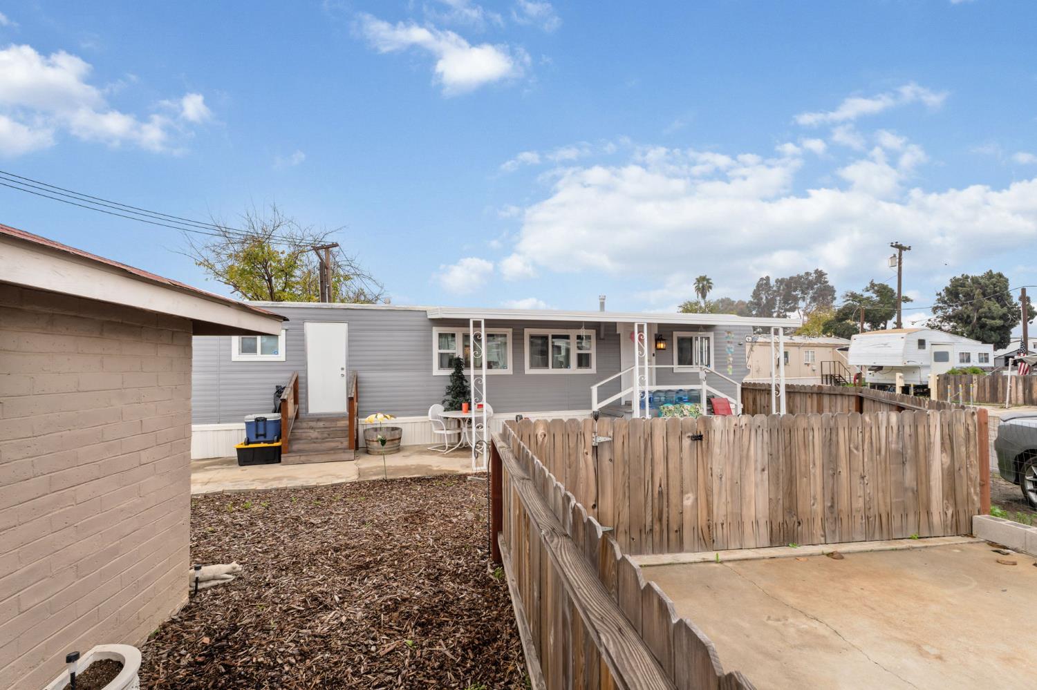 1941 N Golden State Blvd #50, Fresno, CA 93705