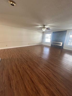 301 W Paul Ave, Clovis, CA 93612