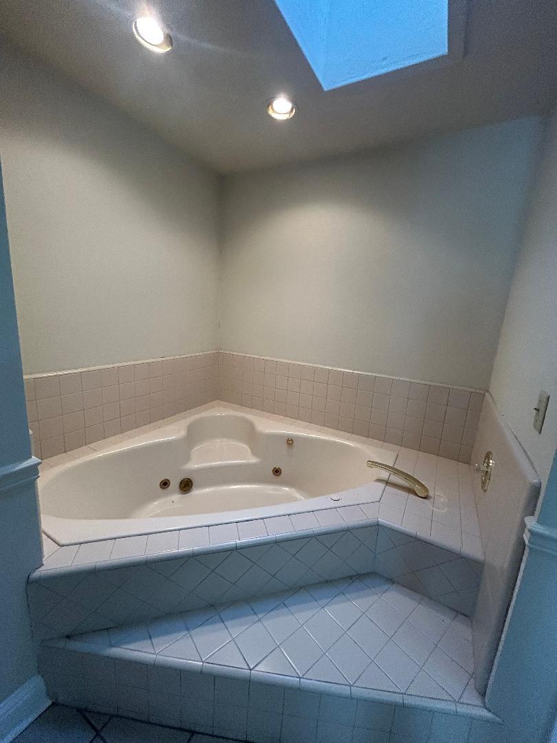 301 W Paul Ave, Clovis, CA 93612