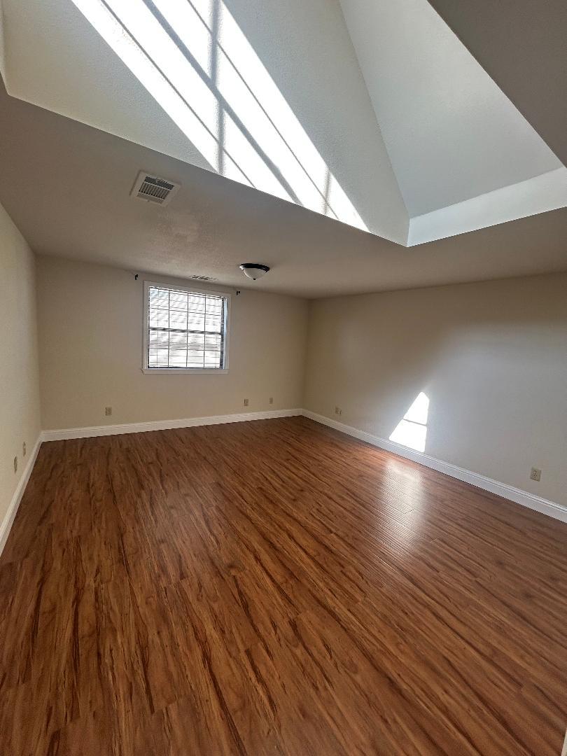 301 W Paul Ave, Clovis, CA 93612