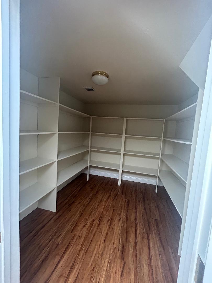 301 W Paul Ave, Clovis, CA 93612