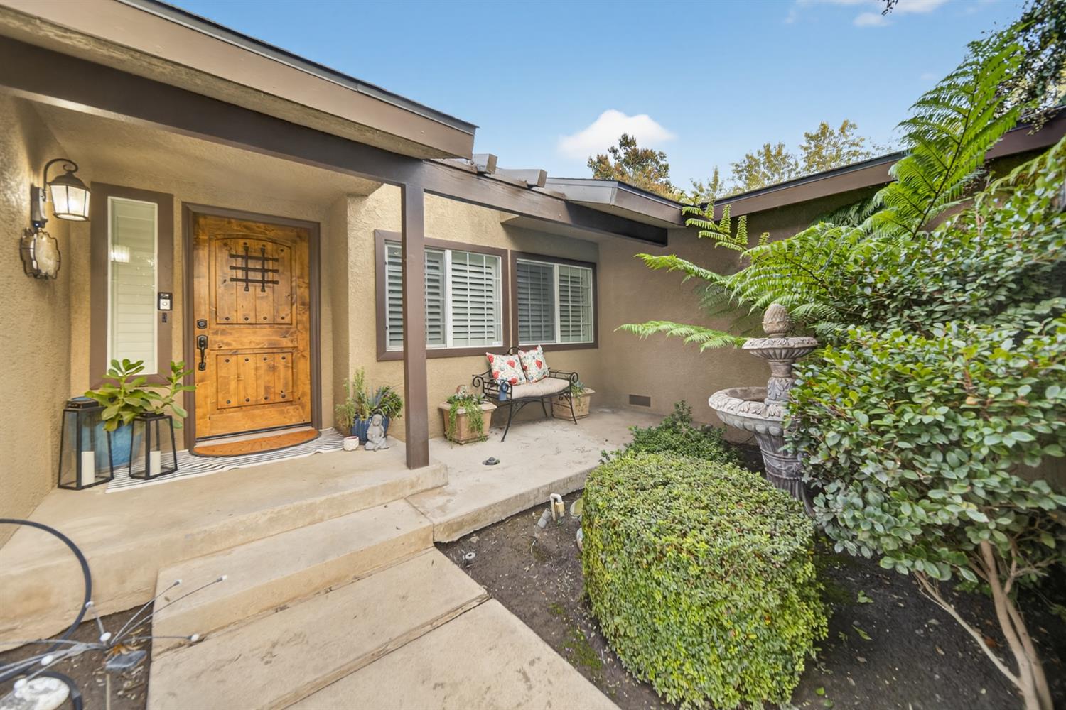 101 Mainberry Dr, Madera, CA 93637