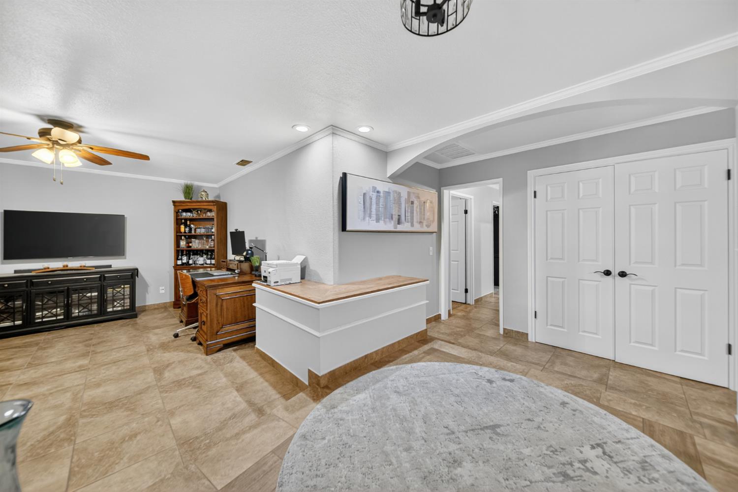 101 Mainberry Dr, Madera, CA 93637