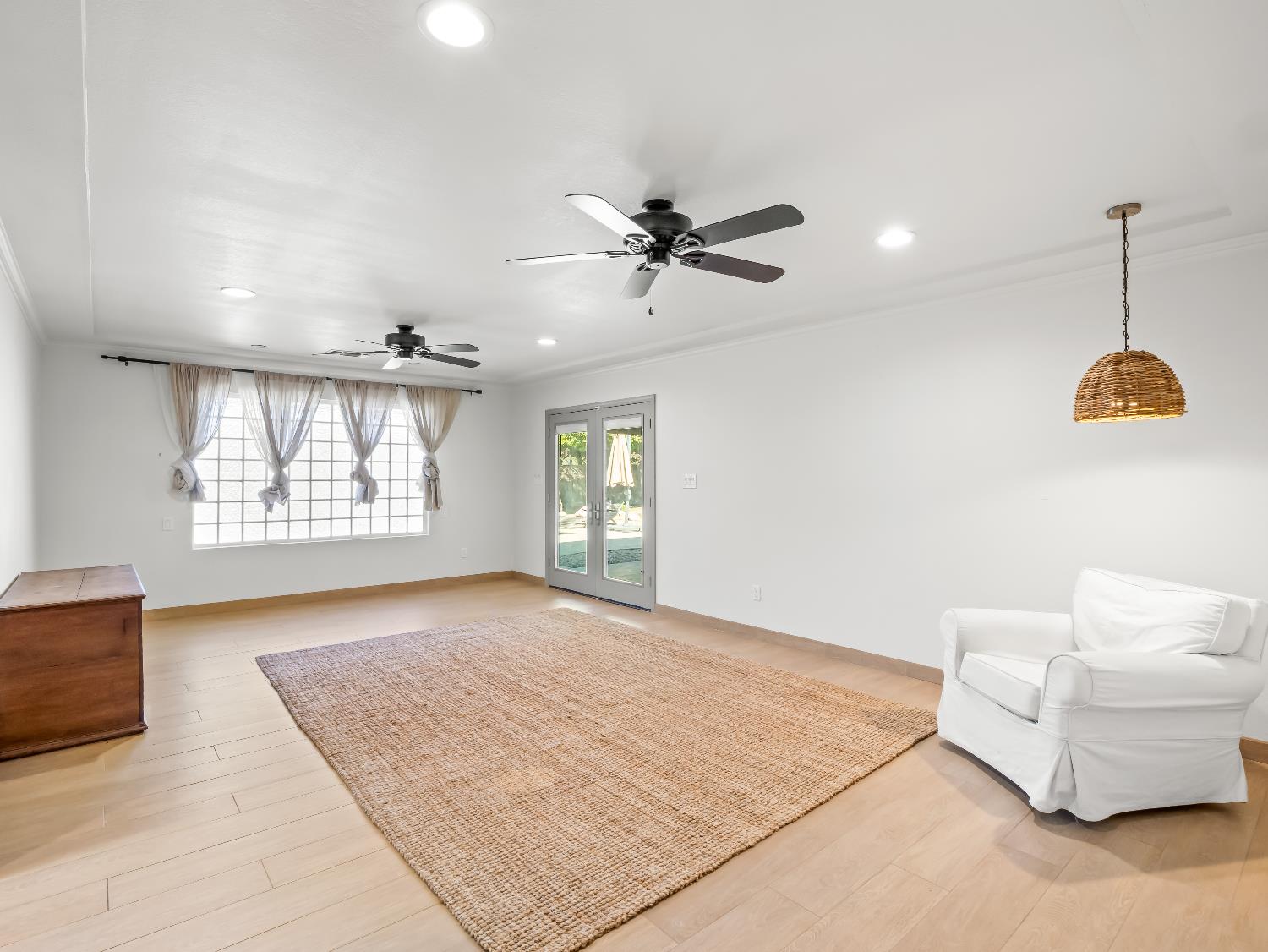 1726 W San Madele Ave, Fresno, CA 93711