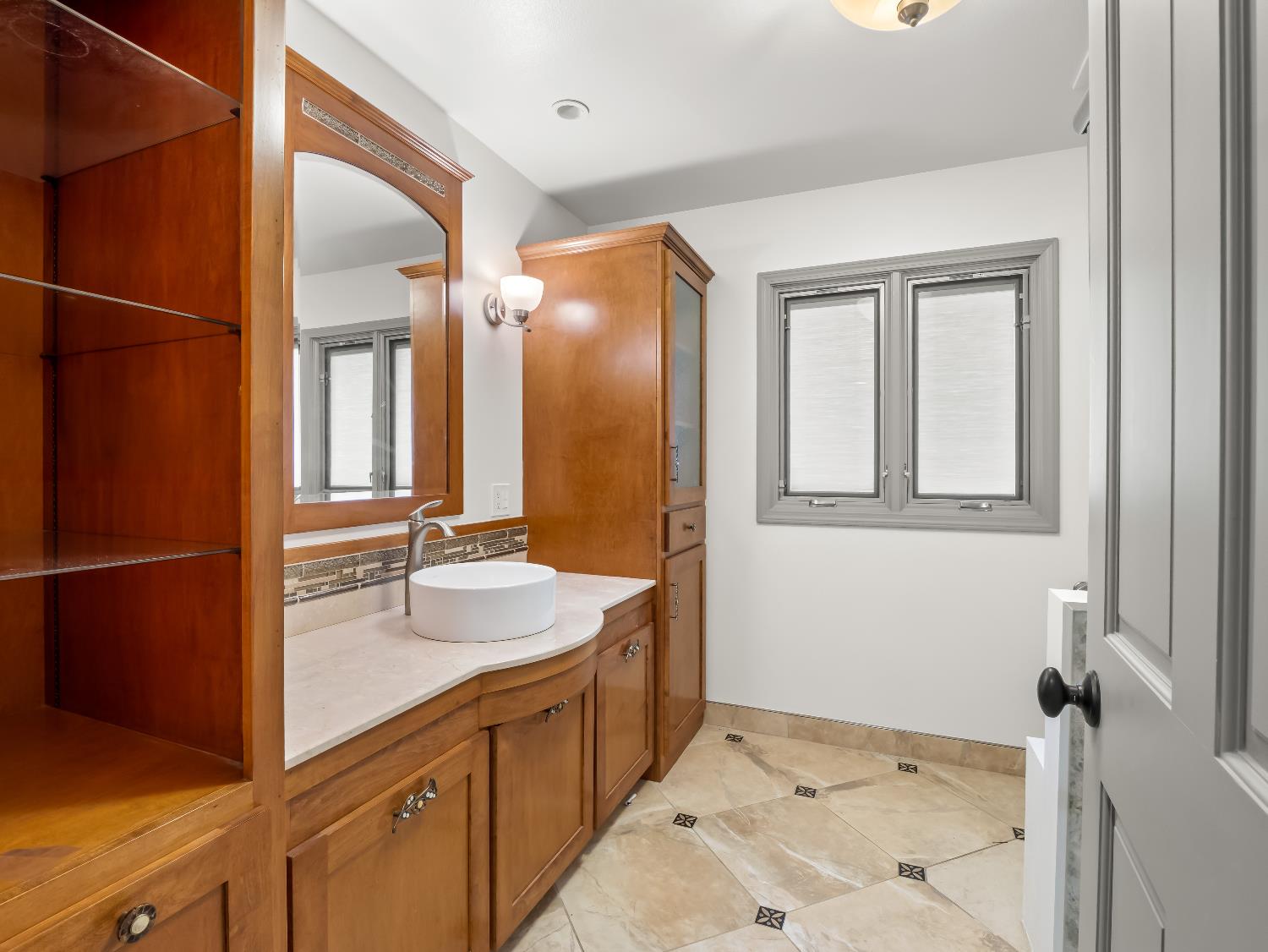 1726 W San Madele Ave, Fresno, CA 93711