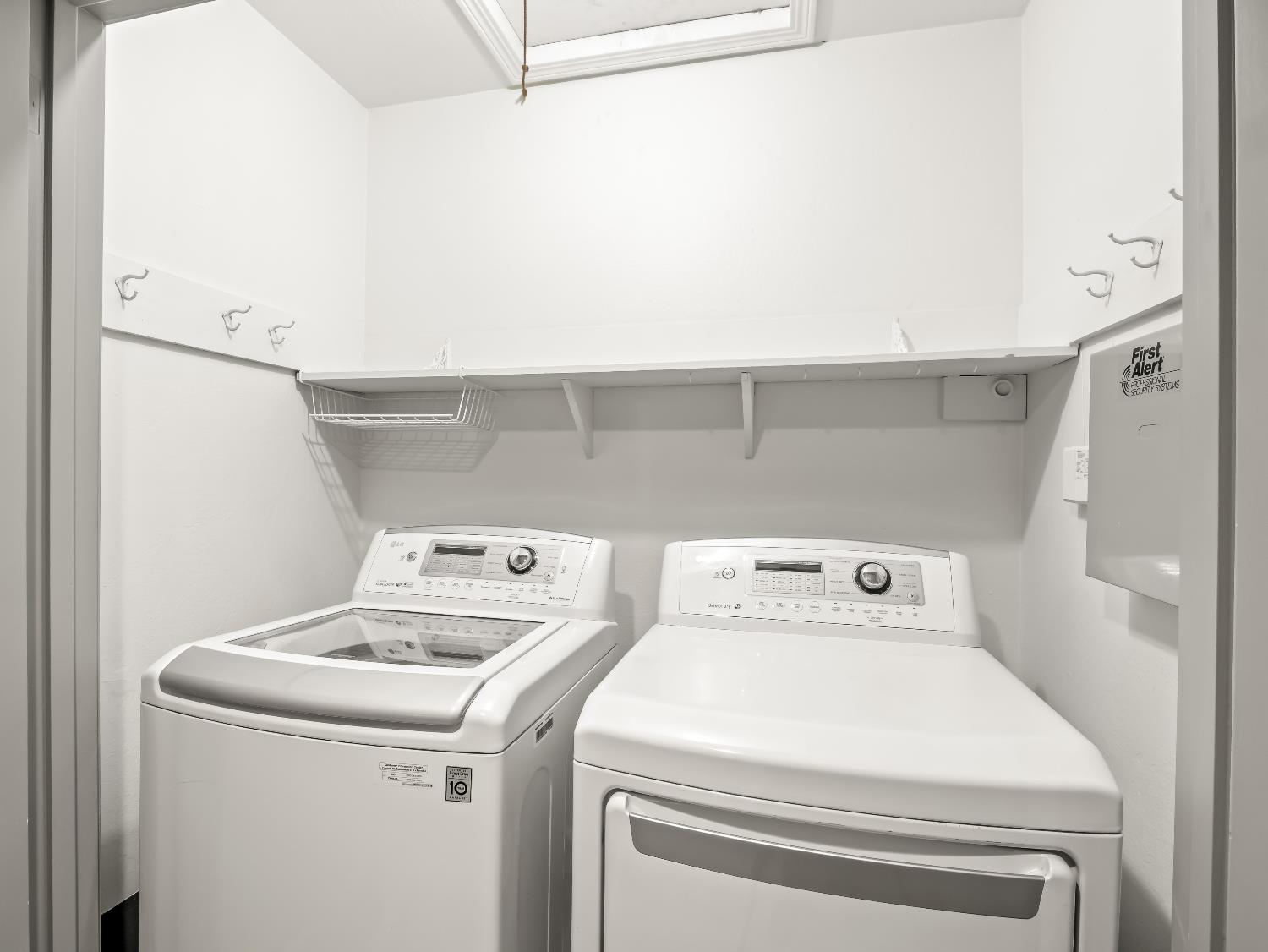 1726 W San Madele Ave, Fresno, CA 93711