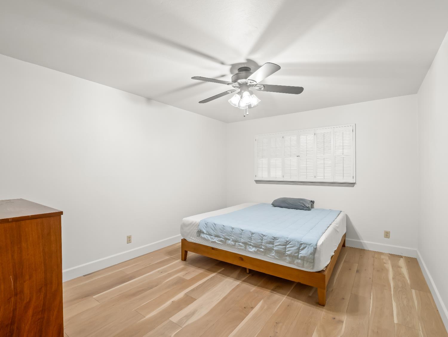 1726 W San Madele Ave, Fresno, CA 93711