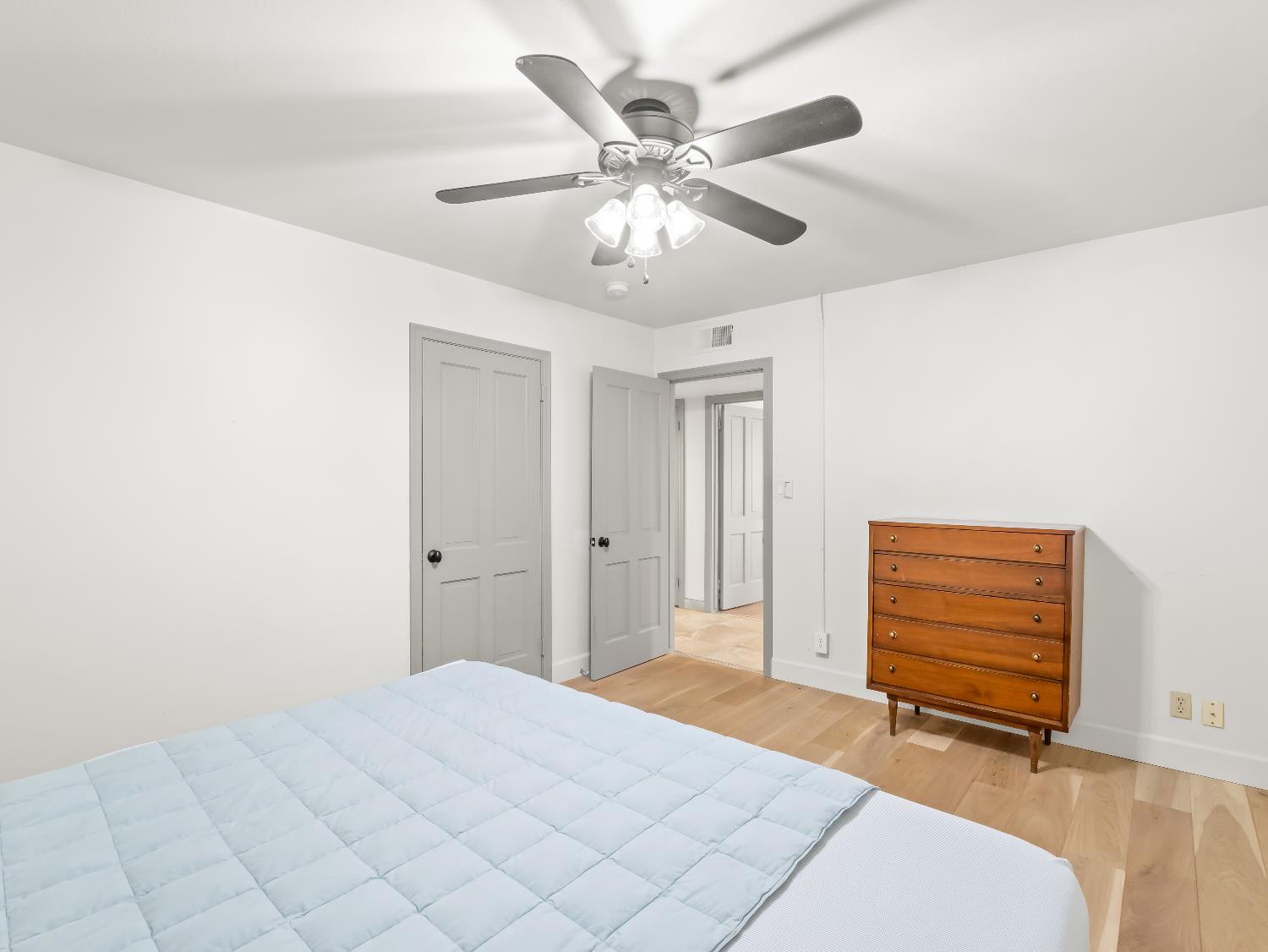 1726 W San Madele Ave, Fresno, CA 93711