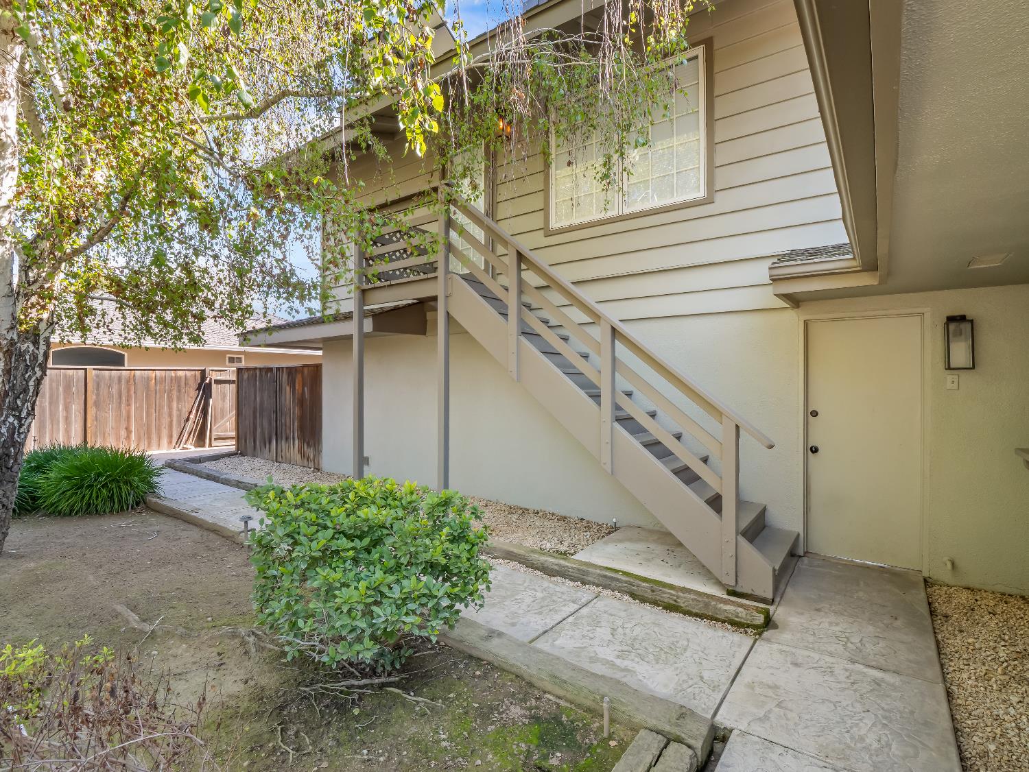 1726 W San Madele Ave, Fresno, CA 93711