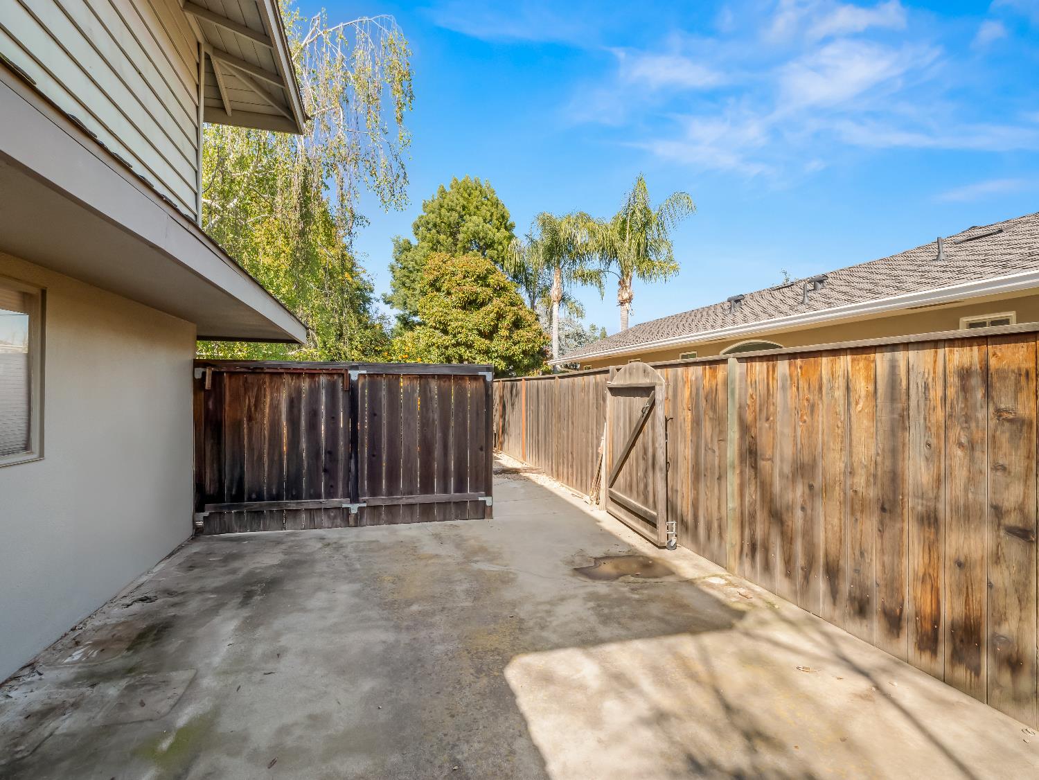 1726 W San Madele Ave, Fresno, CA 93711