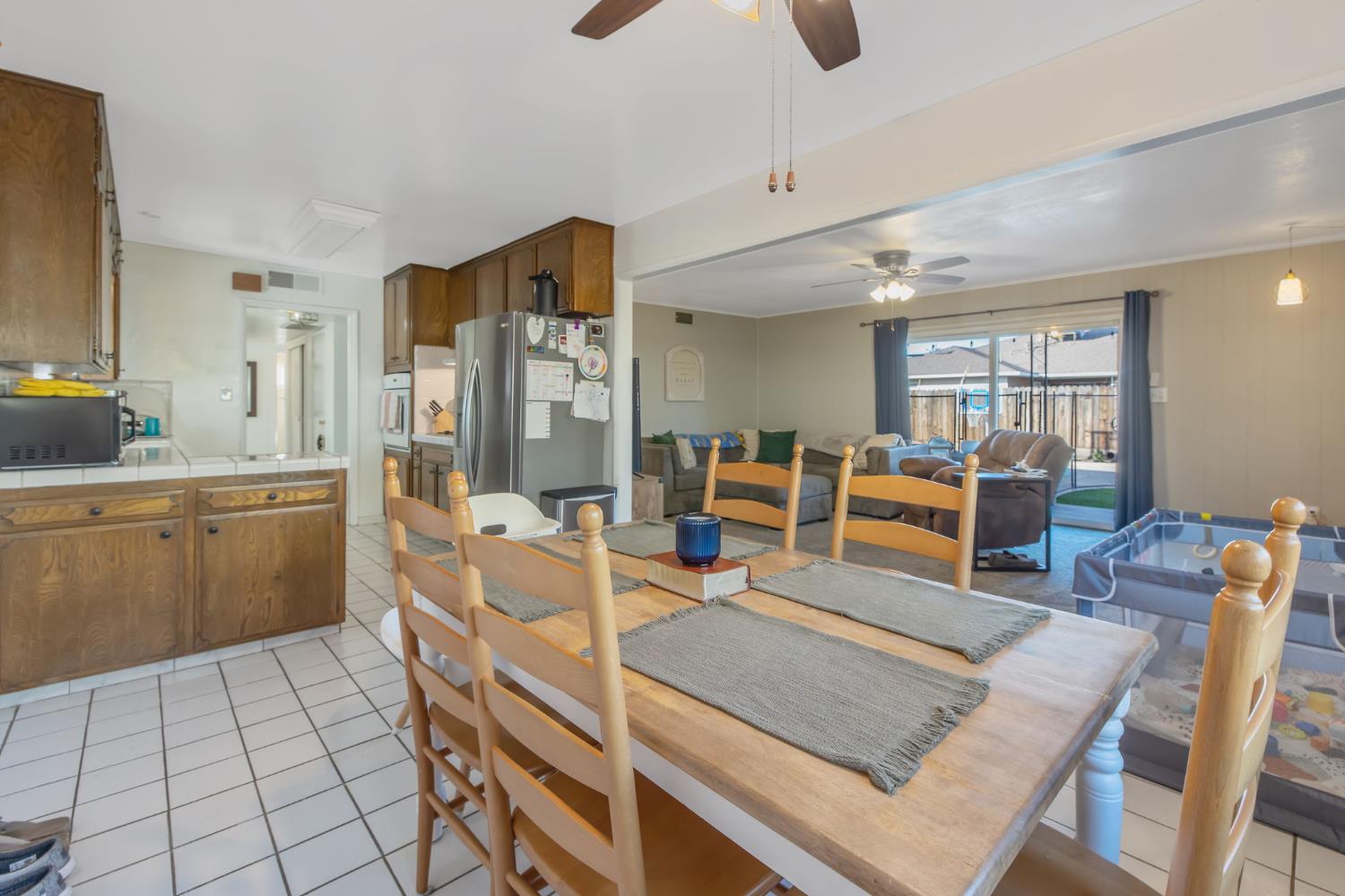 1310 E Sample Ave, Fresno, CA 93710