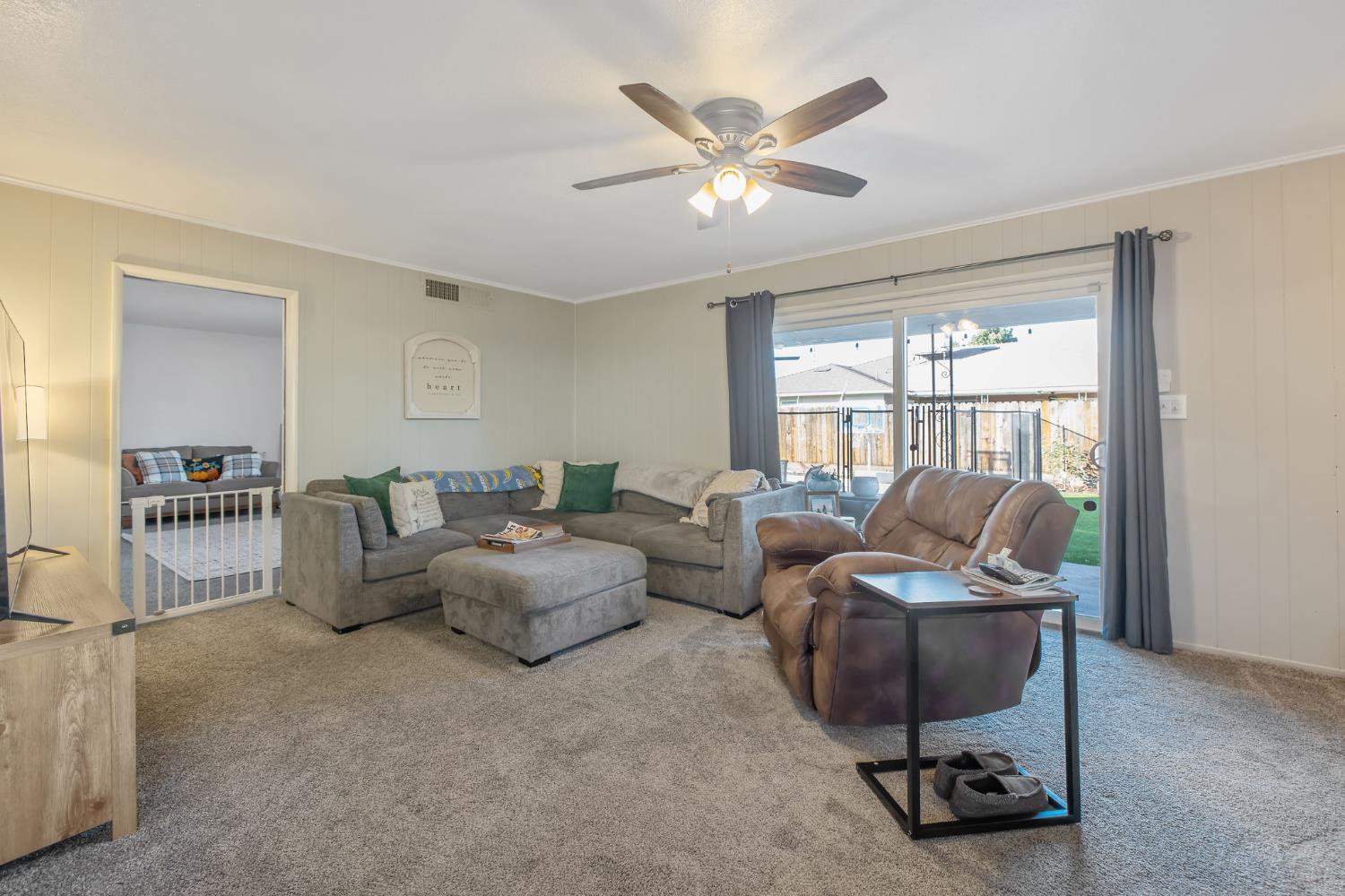 1310 E Sample Ave, Fresno, CA 93710