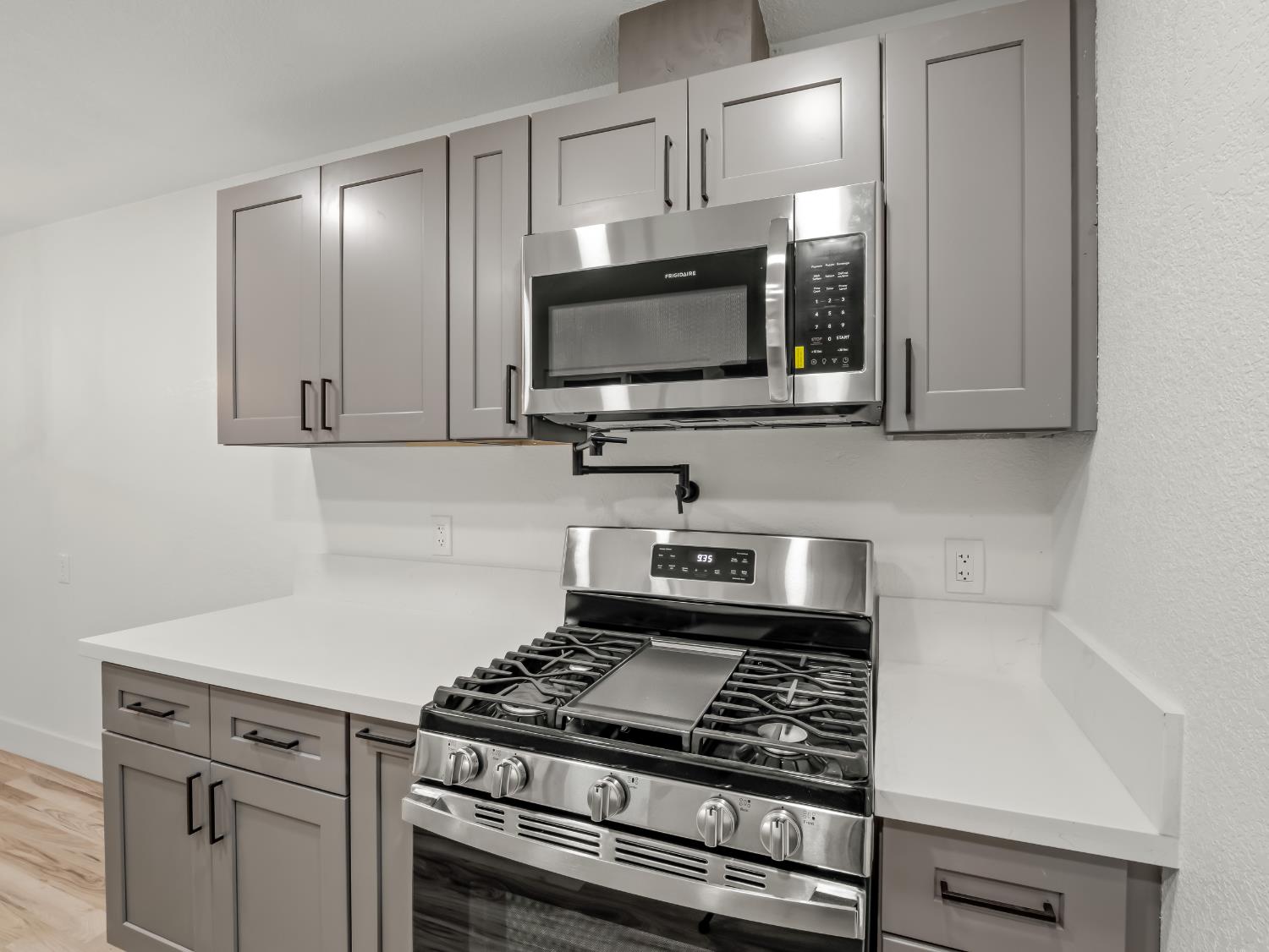 568 E San Ramon Ave, Fresno, CA 93710