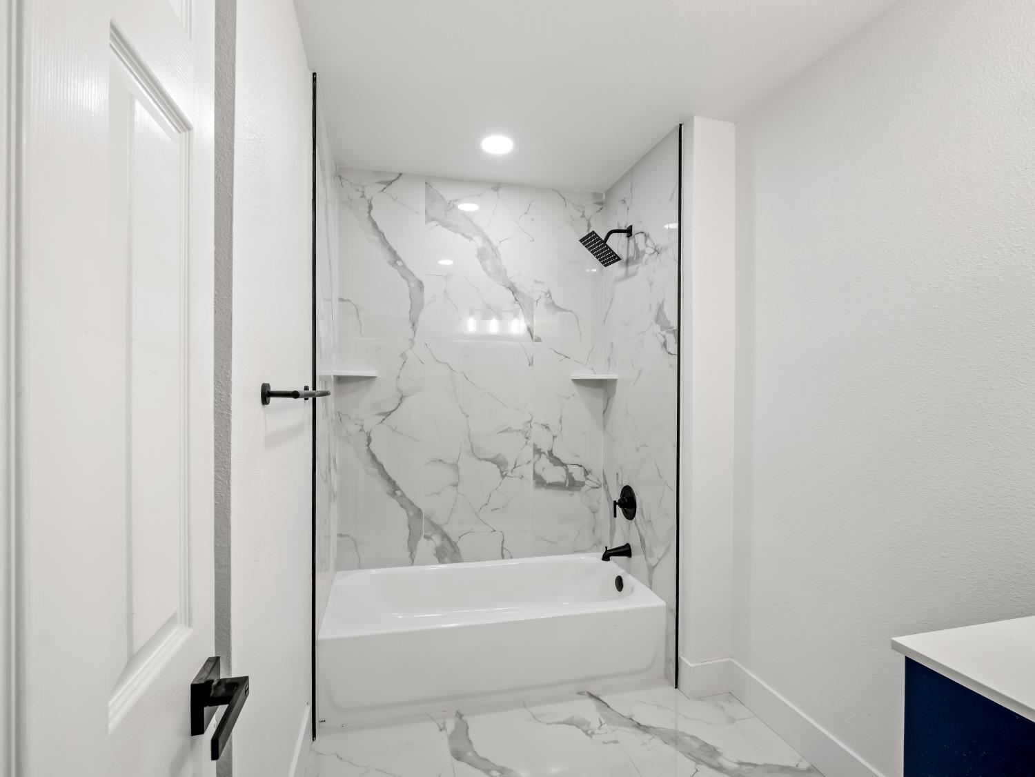 568 E San Ramon Ave, Fresno, CA 93710