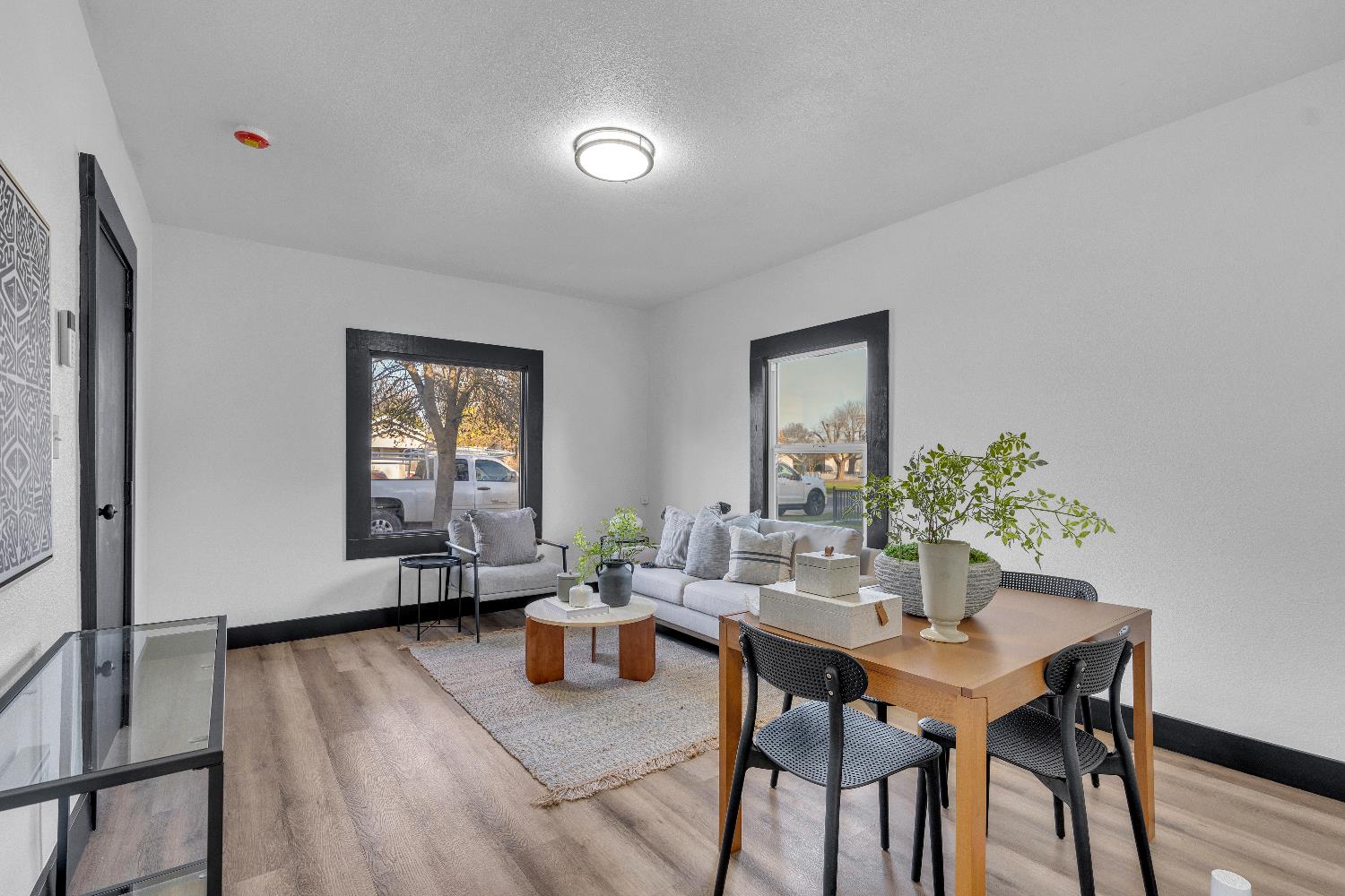 13475 Pear St, Caruthers, CA 93609