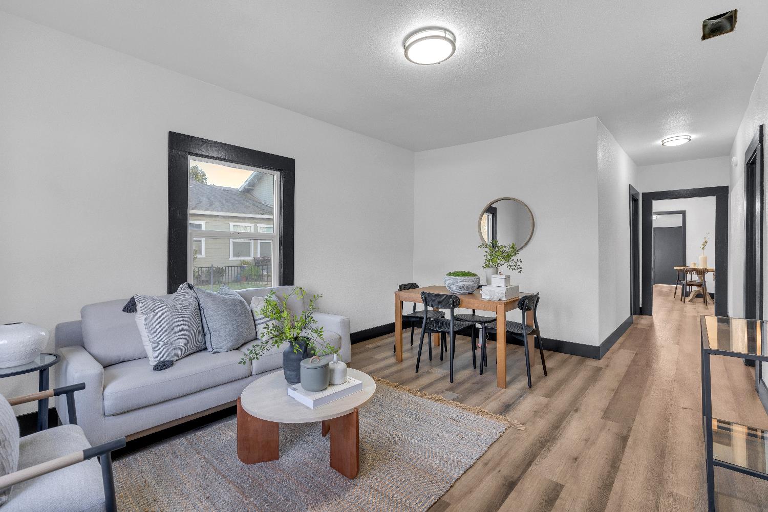 13475 Pear St, Caruthers, CA 93609