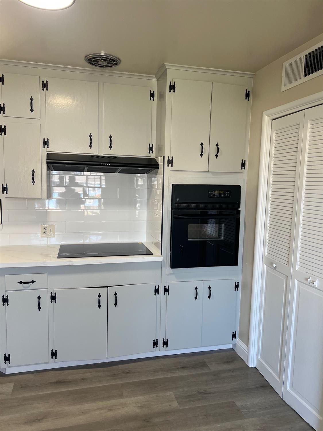 3934 E Sussex Way, Fresno, CA 93726