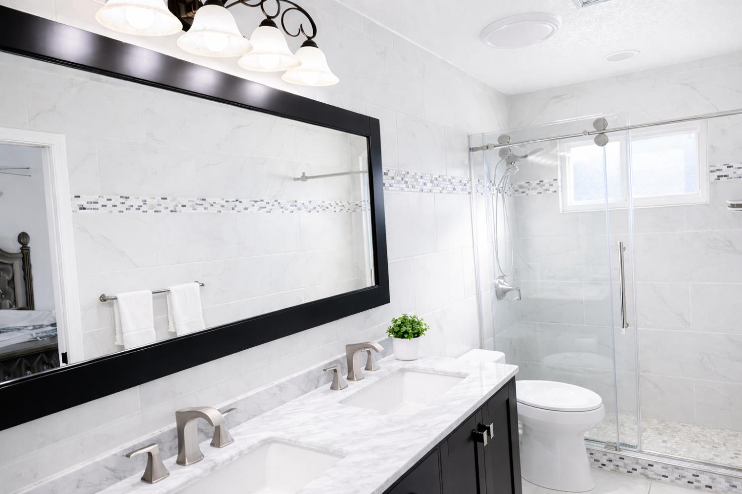 6552 N Blythe Ave, Fresno, CA 93722