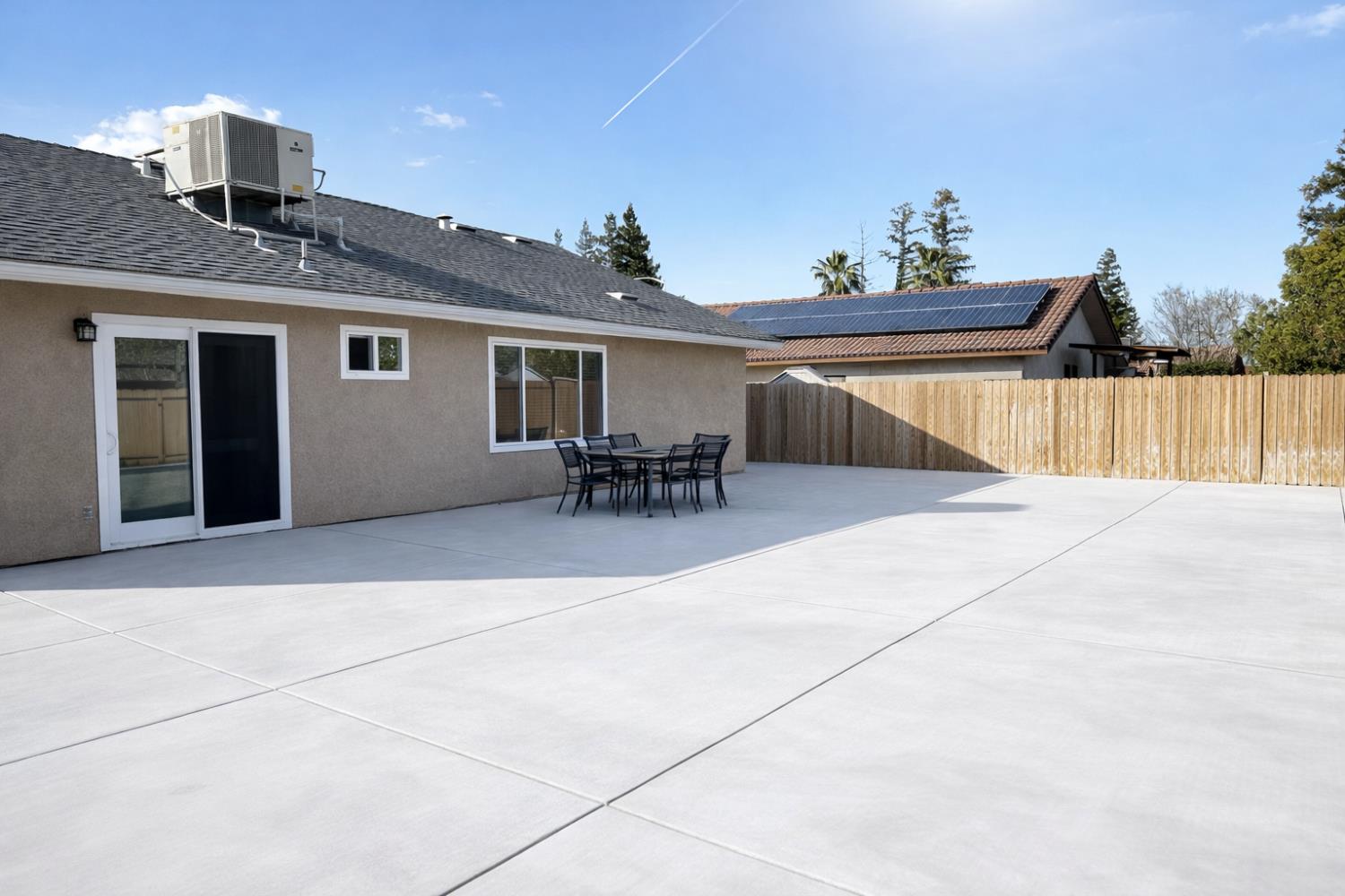 6552 N Blythe Ave, Fresno, CA 93722