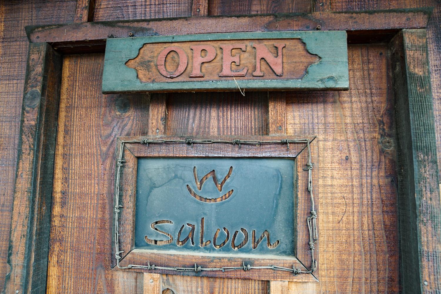 2104 W Magnolia Ave, Caruthers, CA 93609