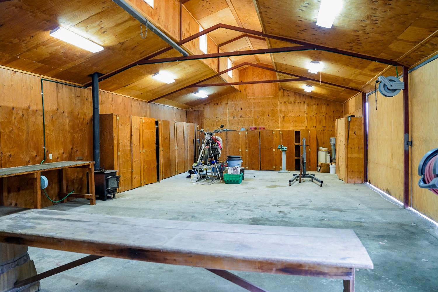 2104 W Magnolia Ave, Caruthers, CA 93609