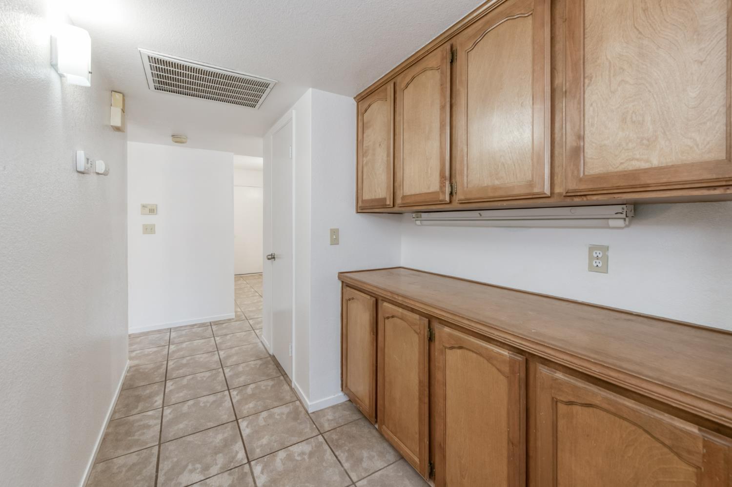 6312 N Delbert Ave, Fresno, CA 93722