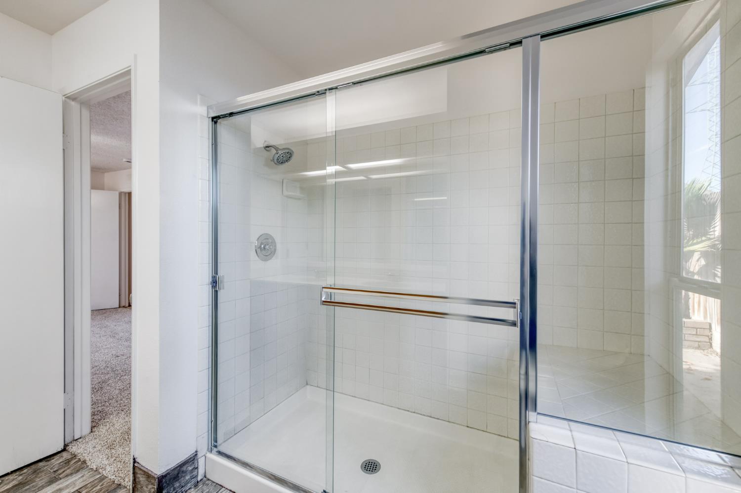 6312 N Delbert Ave, Fresno, CA 93722