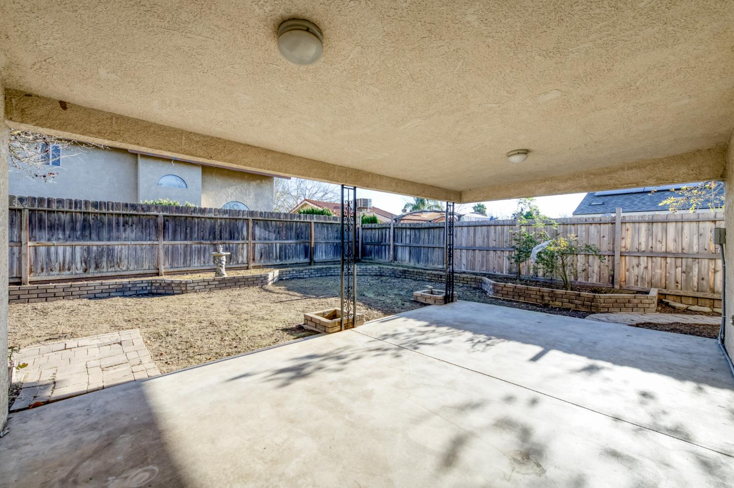 6312 N Delbert Ave, Fresno, CA 93722