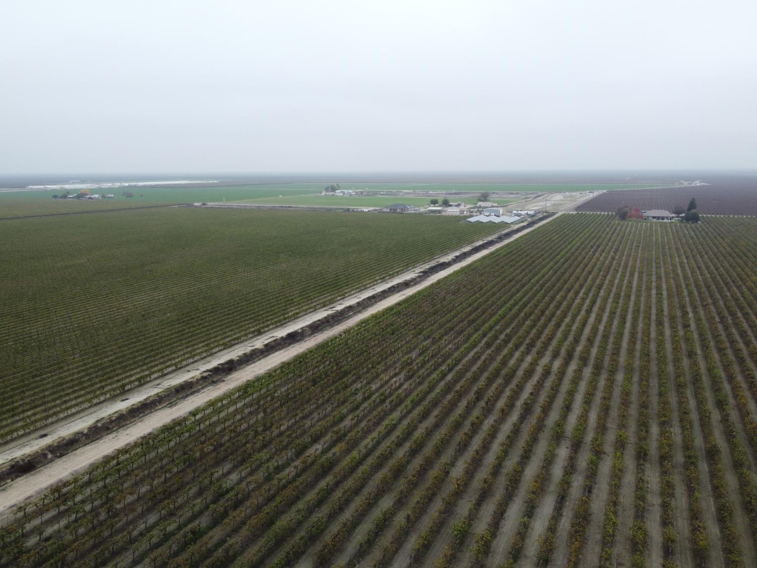 15765 Dickenson Ave, Riverdale, CA 93656