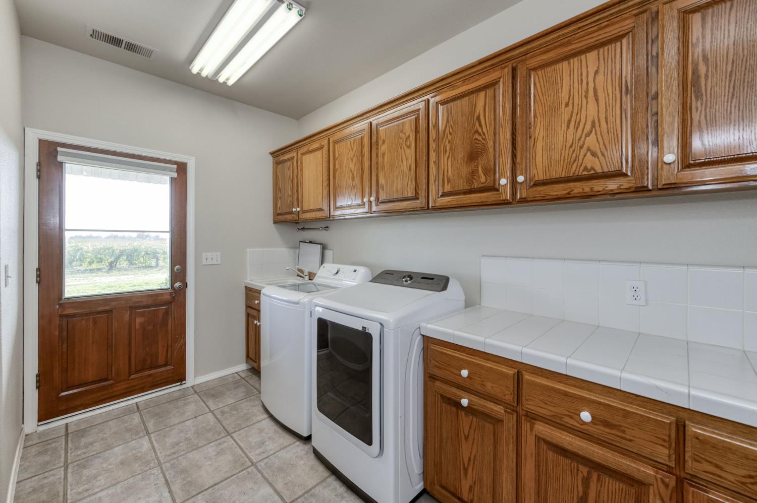 10477 S Henderson Rd, Fresno, CA 93706