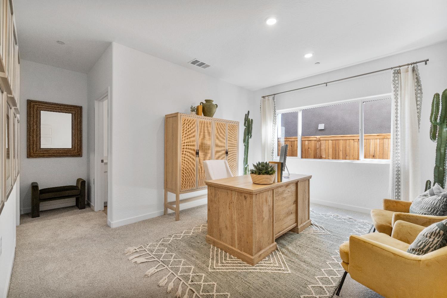 1053 Springtime Ave, Clovis, CA 93619