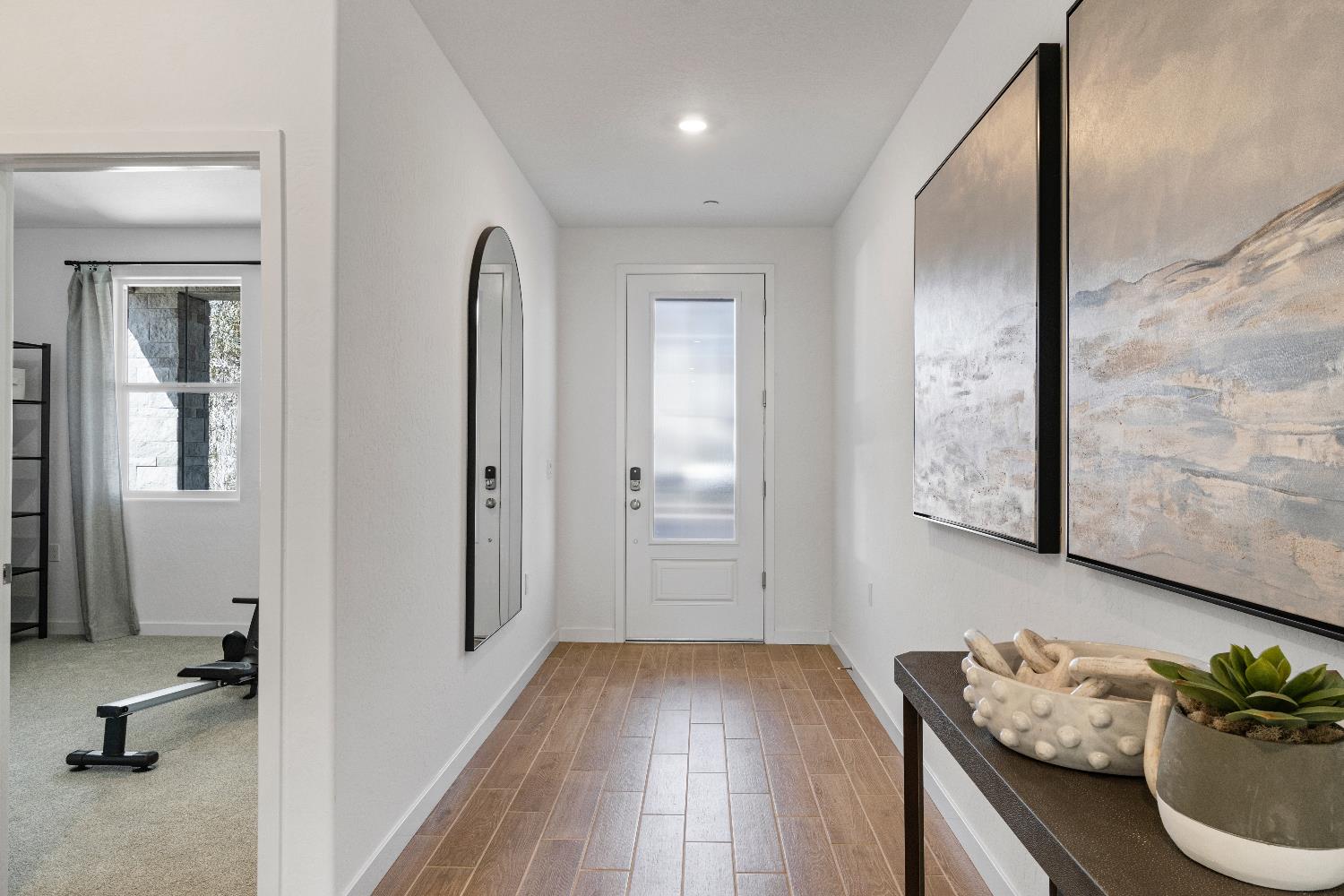 1046 Springtime Ave, Clovis, CA 93619