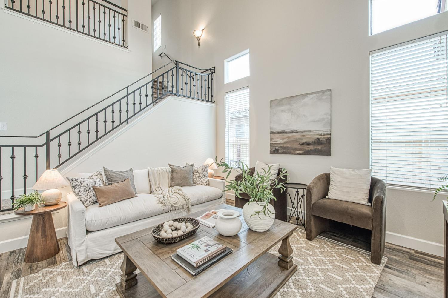 1420 N Dewitt Ave, Clovis, CA 93619