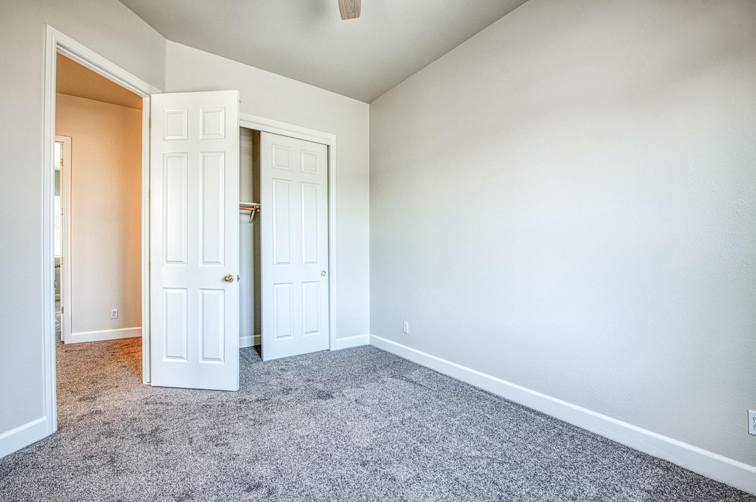 1420 N Dewitt Ave, Clovis, CA 93619