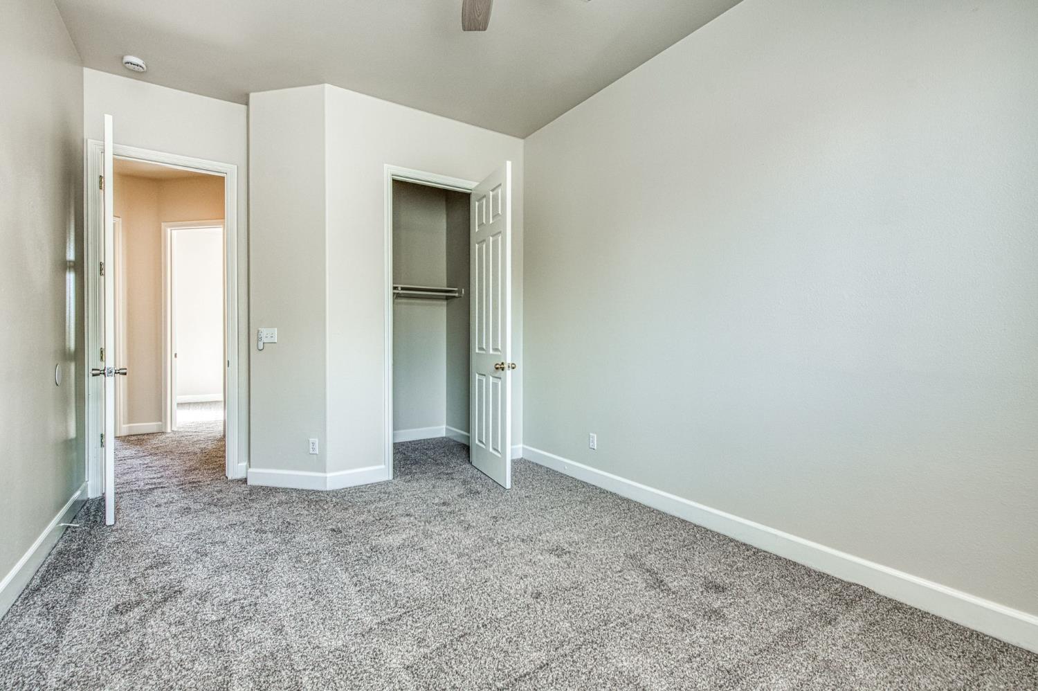 1420 N Dewitt Ave, Clovis, CA 93619