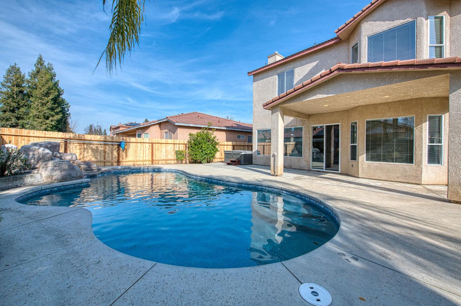 1420 N Dewitt Ave, Clovis, CA 93619