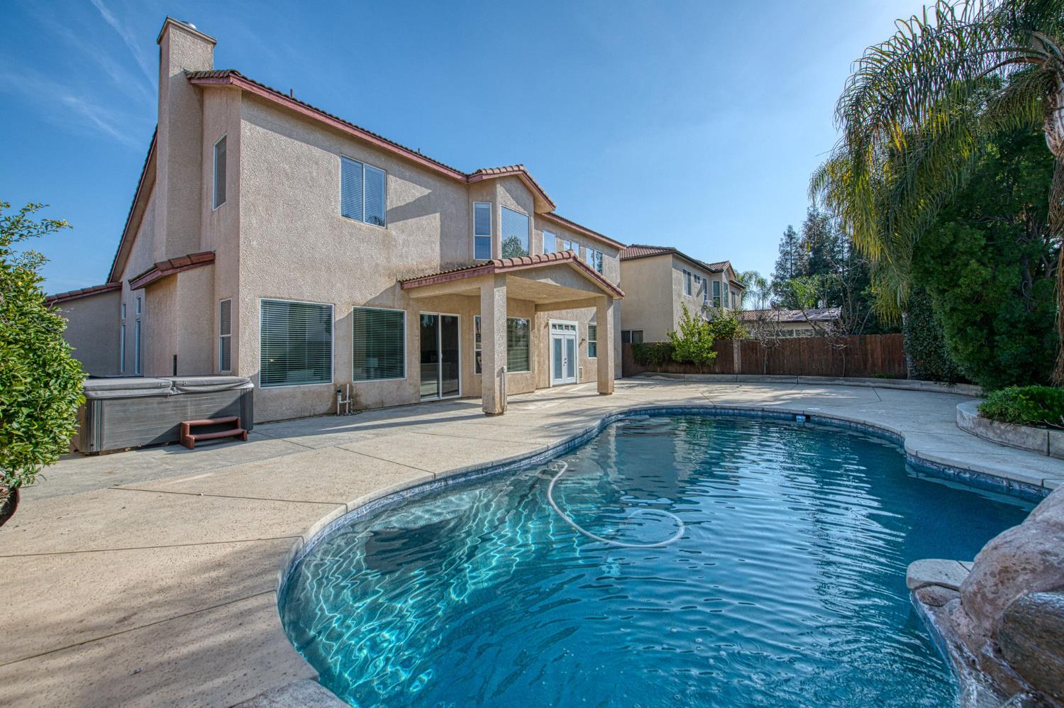 1420 N Dewitt Ave, Clovis, CA 93619