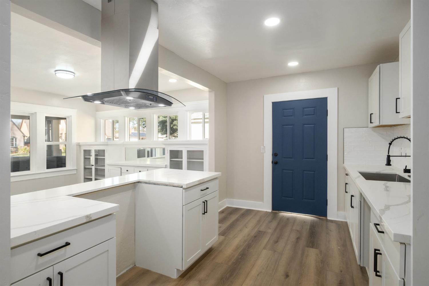 4444 E Iowa Ave, Fresno, CA 93702