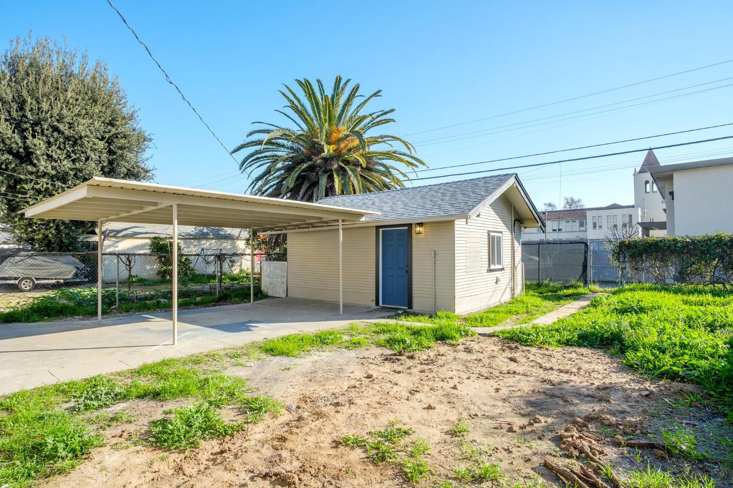 4444 E Iowa Ave, Fresno, CA 93702