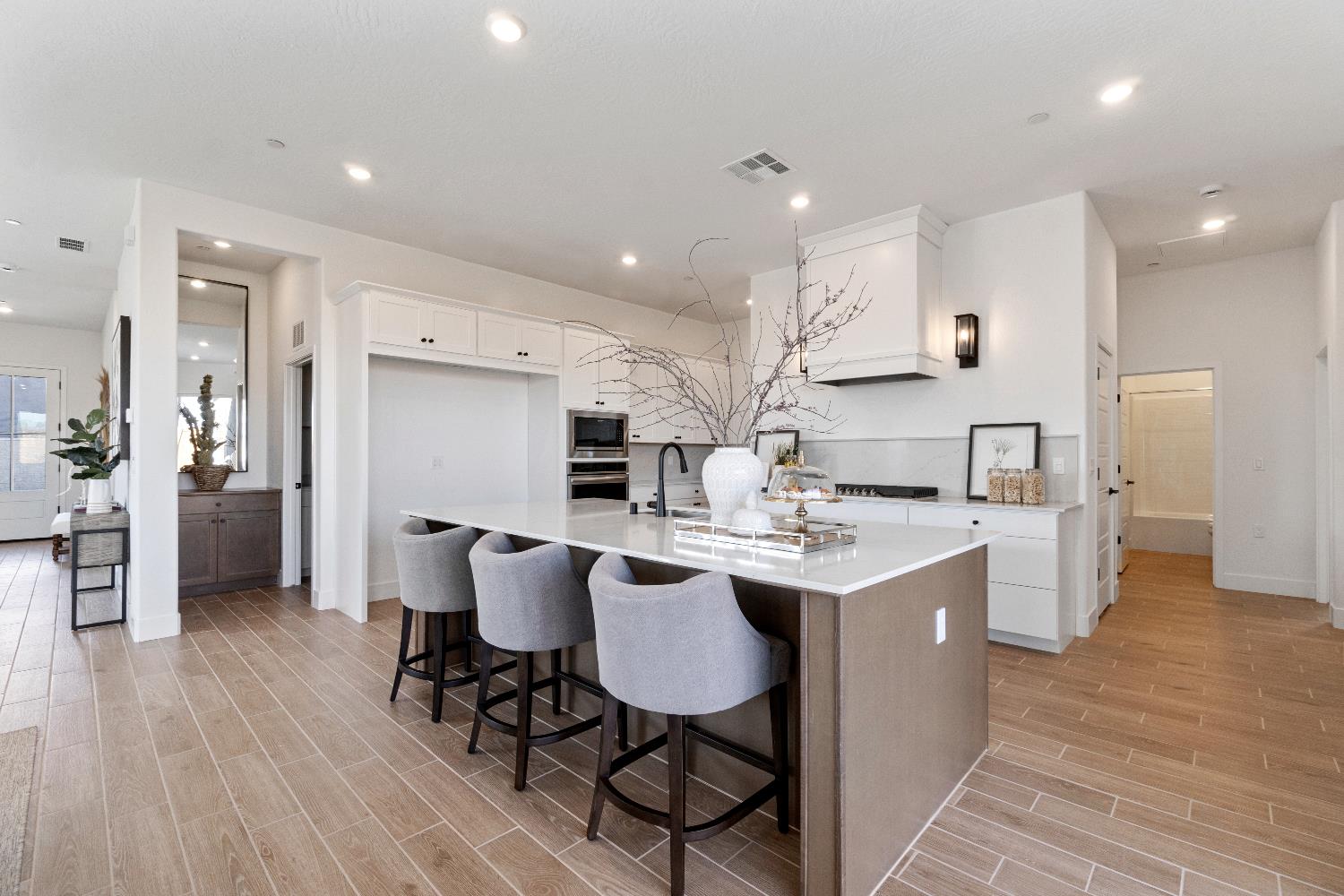 2283 N Argyle Ave, Clovis, CA 93619