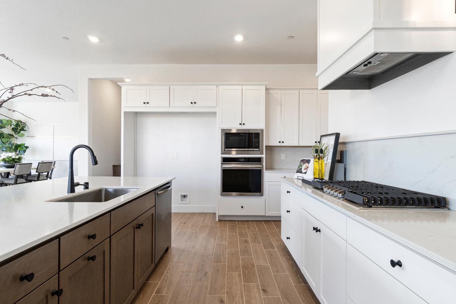 2283 N Argyle Ave, Clovis, CA 93619