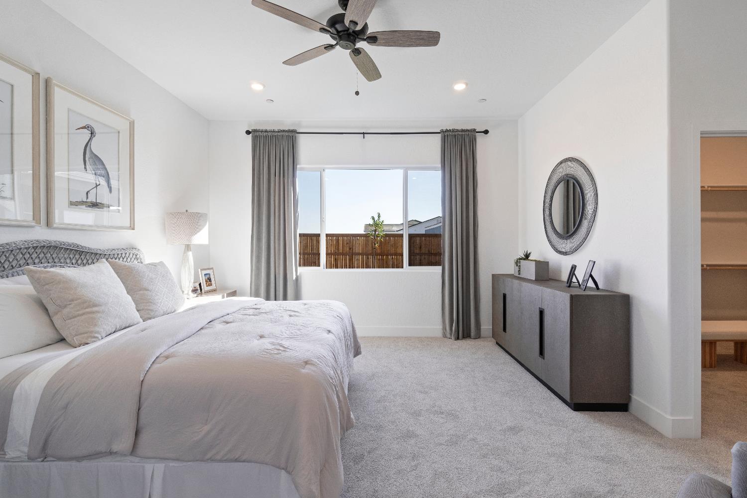 2283 N Argyle Ave, Clovis, CA 93619