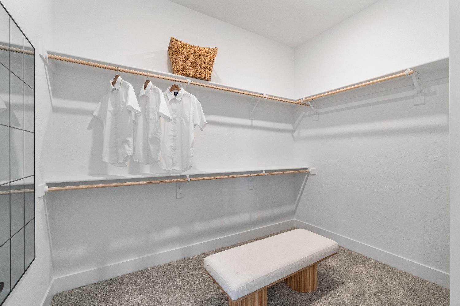 2283 N Argyle Ave, Clovis, CA 93619