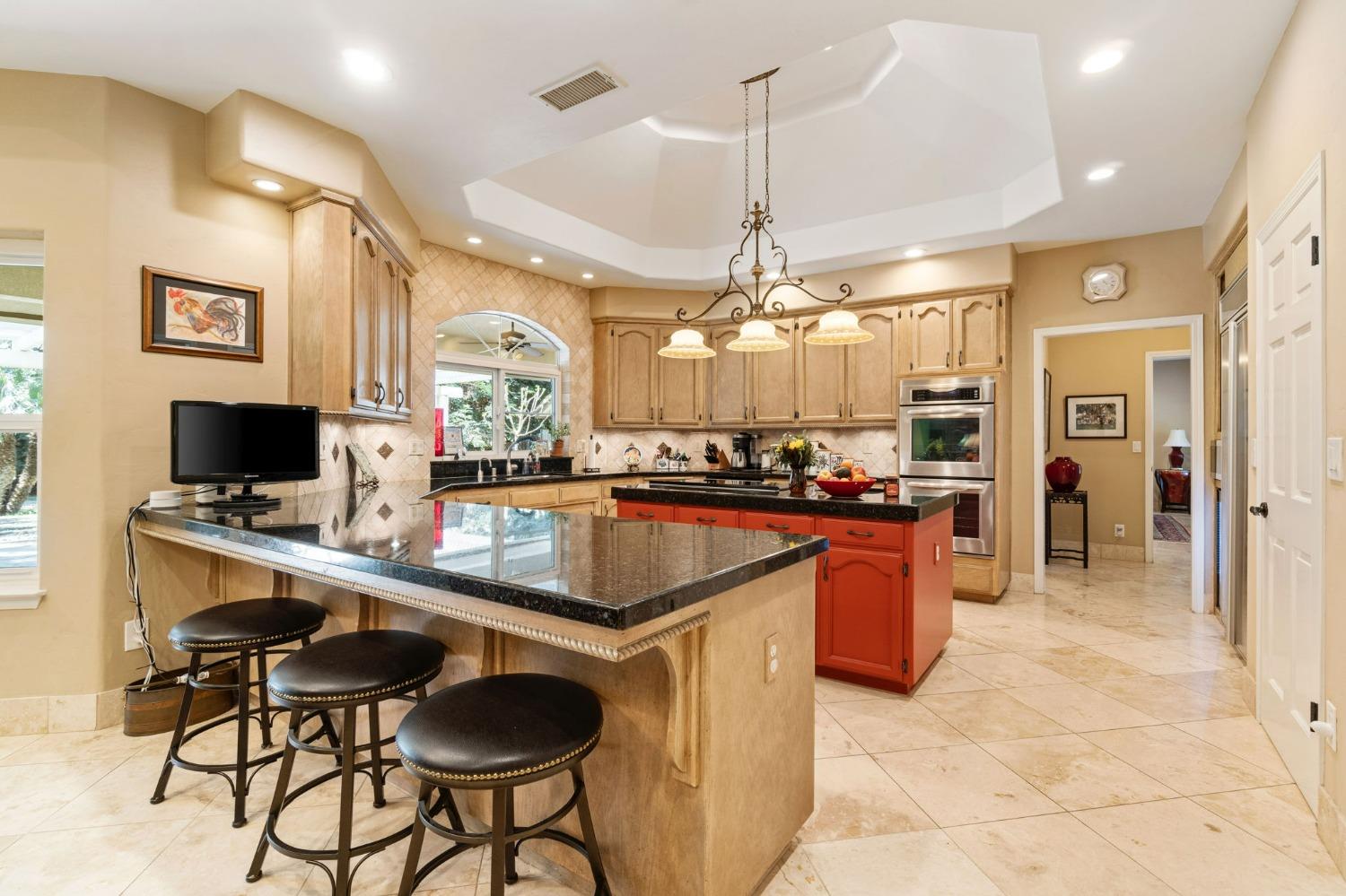 10595 E San Felipe Ave, Clovis, CA 93619