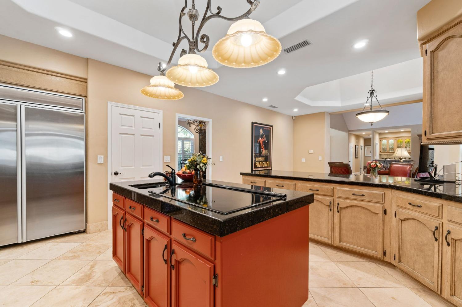 10595 E San Felipe Ave, Clovis, CA 93619