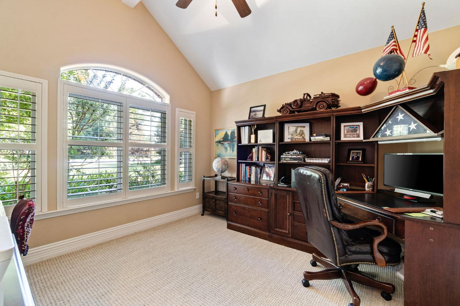 10595 E San Felipe Ave, Clovis, CA 93619