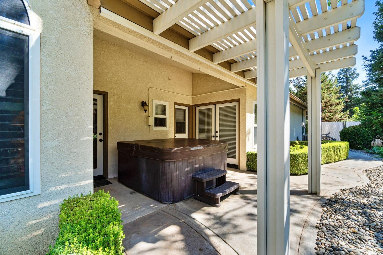 10595 E San Felipe Ave, Clovis, CA 93619