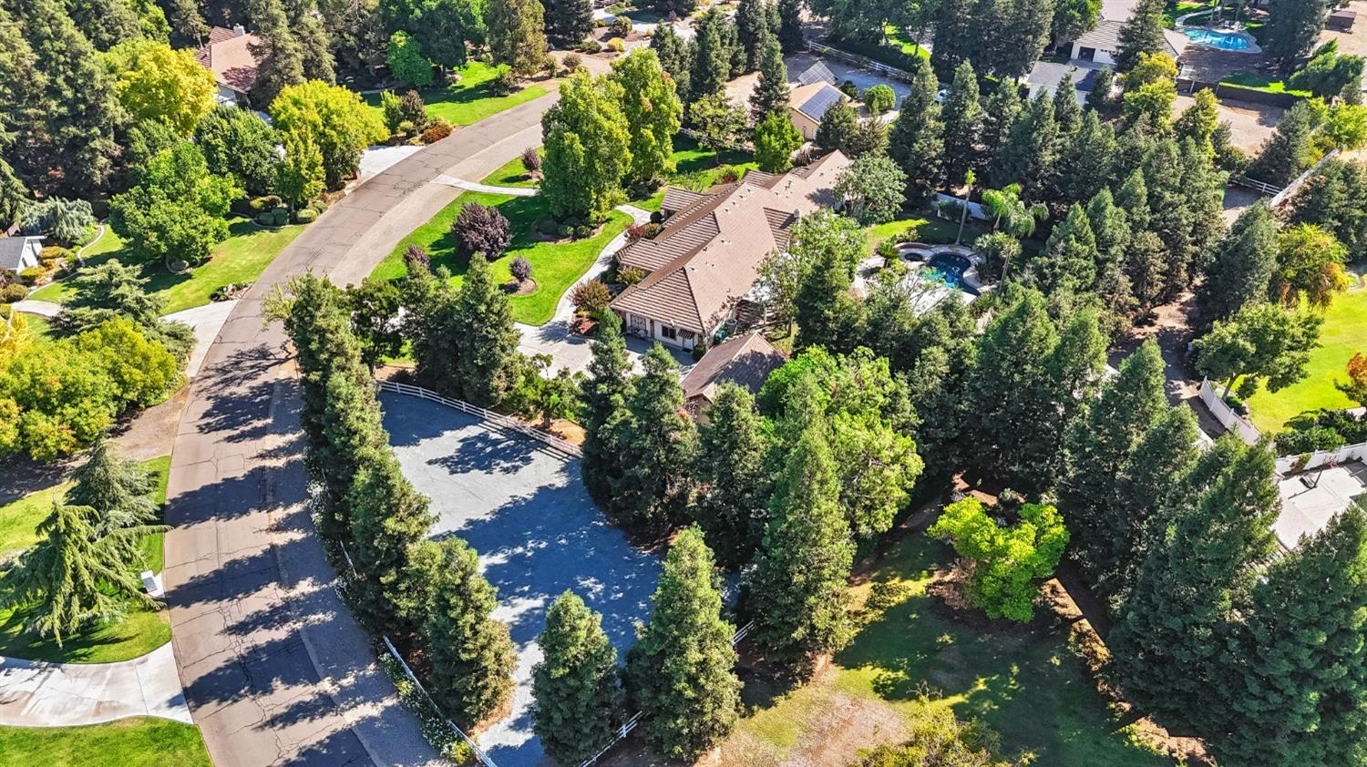 10595 E San Felipe Ave, Clovis, CA 93619