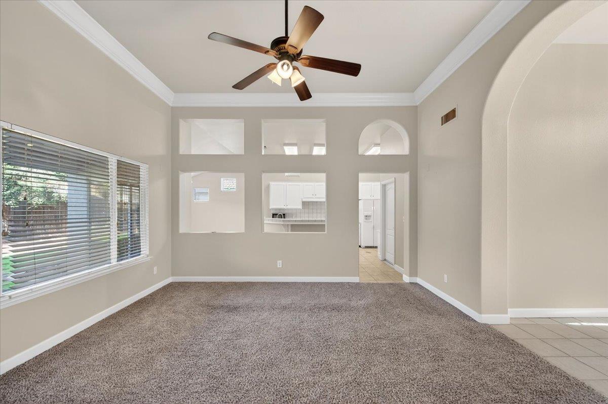 5950 W Chennault Ave, Fresno, CA 93722